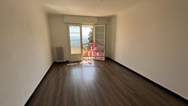 A LOUER VIDE A L'ANNEE T2 A MAGAGNOSC 685 CHARGES COMPRISES Grasse (06520)