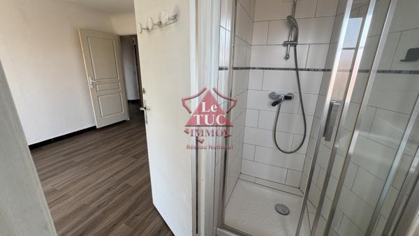 A LOUER VIDE A L'ANNEE T2 A MAGAGNOSC 685 CHARGES COMPRISES Grasse (06520)