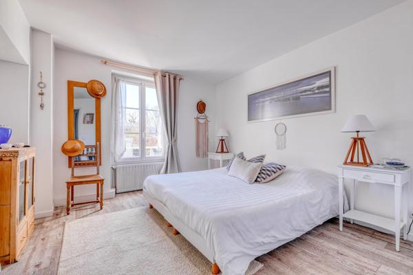 Grande Maison bourgeoise - 4 chambres - beau jardin