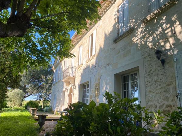 SECTEUR LIBOURNE - Domaine viticole historique , Demeure , Chai, 12 Hectares de vignes