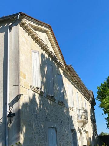 SECTEUR LIBOURNE - Domaine viticole historique , Demeure , Chai, 12 Hectares de vignes