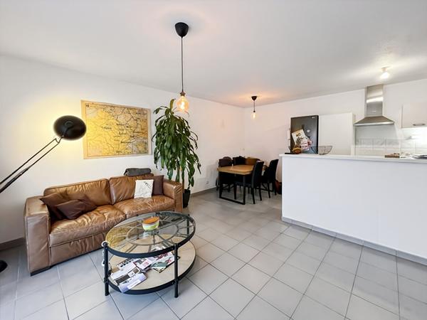 À vendre exclusivité : Appartement 3 pièces avec balcon et parking à Pessac Alouette