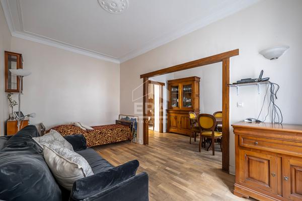 Appartement Paris proche Batignolles 2 pièces 47.33m2