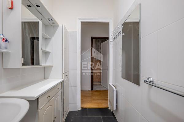 Appartement Paris proche Batignolles 2 pièces 47.33m2