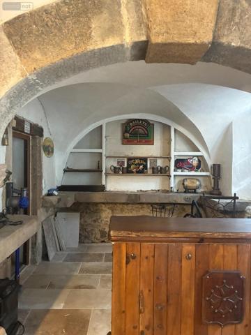 Maison de maître à vendre à Salles-Curan dans l'Aveyron (12410), ref :