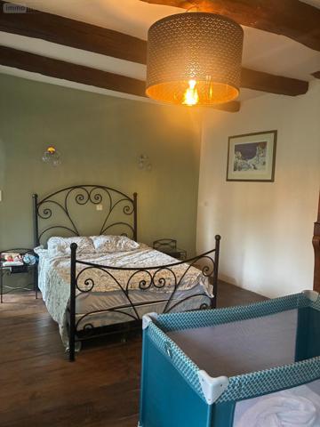 Maison de maître à vendre à Salles-Curan dans l'Aveyron (12410), ref :