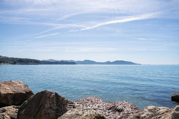 Les Pieds dans l’eau – La Ciotat – Appartement Terrasse