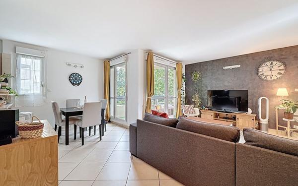 Appartement à vendre    4 pièces • 81,48 m2 Montigny-le-Bretonneux