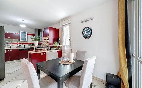 Appartement à vendre    4 pièces • 81,48 m2 Montigny-le-Bretonneux