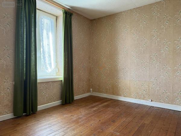 Maison à vendre à Guingamp dans les Côtes-d'Armor (22200), ref : 22064-1333