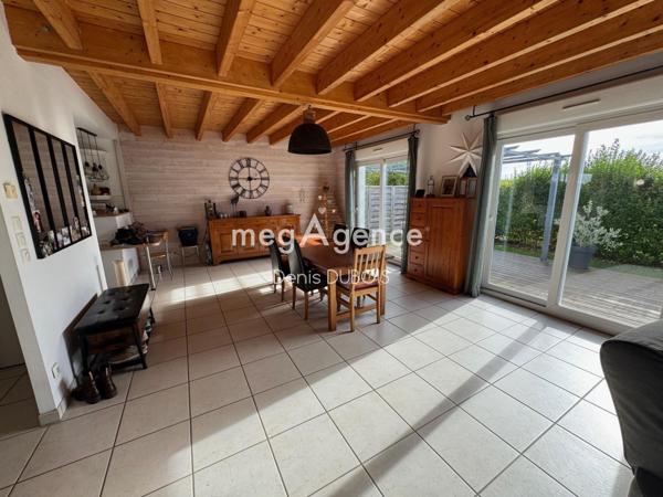 Maison à VALFRAMBERT, 61250 - 6 pièces 140m²