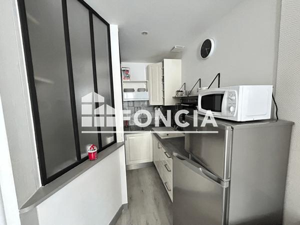 Location Studio meublé 17.71 m² - 8 RUE TOUFAIRE Rochefort 17300