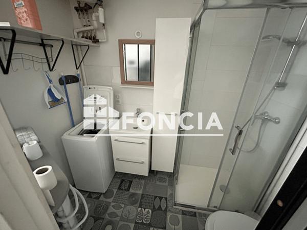 Location Studio meublé 17.71 m² - 8 RUE TOUFAIRE Rochefort 17300