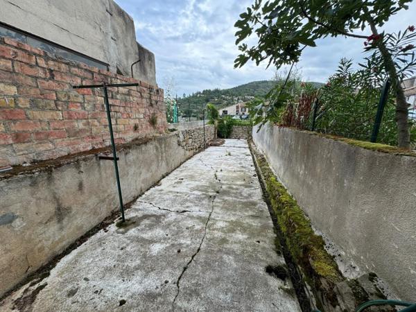 Immeuble idéal investisseur à Couiza