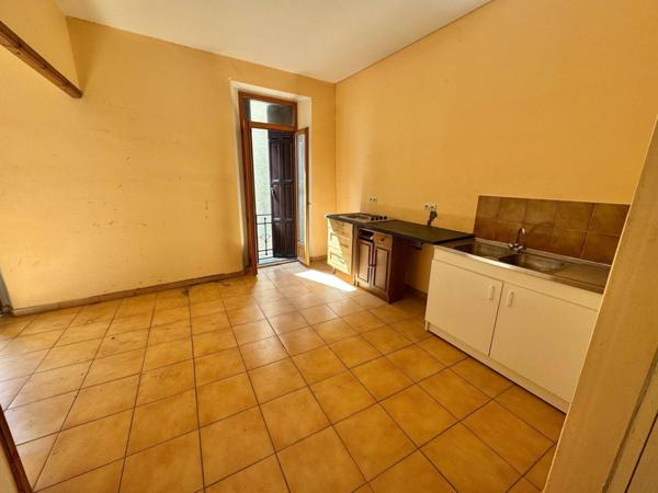 Immeuble idéal investisseur à Couiza