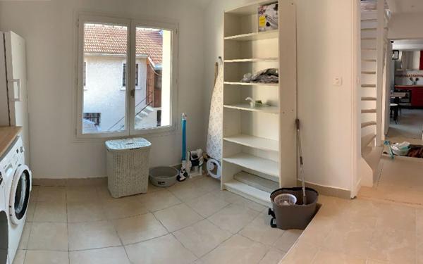 Appartement à louer    1 pièce • 9,74 m2 Champs-sur-Marne