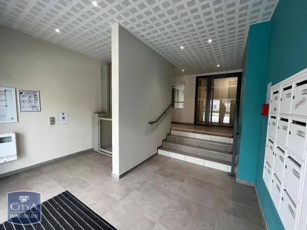 Appartement à louer 3 pièces 64.4m² Colombelles (14460)