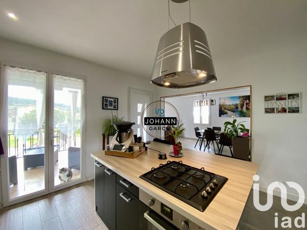 Maison 7 pièces de 175 m² à Valréas (84600)