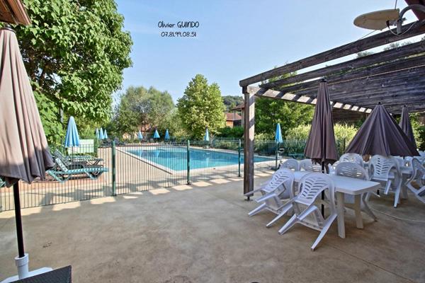 Appartement 3 pièces 35 m2 avec terrasse et piscine