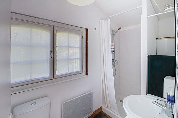 EXCLUSIVITE MAISON A VENDRE FIGANIERES - 88m² environ + CHALET de 16m² sur un terrain de 4495m² avec piscine