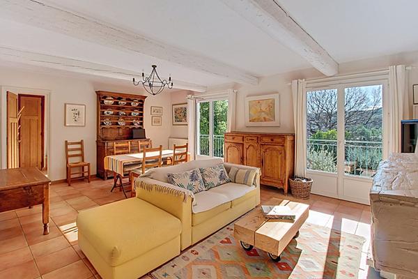 EXCLUSIVITE MAISON A VENDRE FIGANIERES - 88m² environ + CHALET de 16m² sur un terrain de 4495m² avec piscine