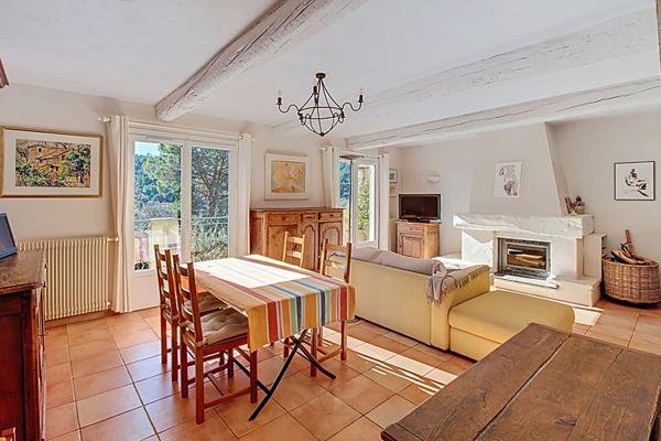 EXCLUSIVITE MAISON A VENDRE FIGANIERES - 88m² environ + CHALET de 16m² sur un terrain de 4495m² avec piscine