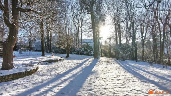 Une maison à part - à l'écart des regards