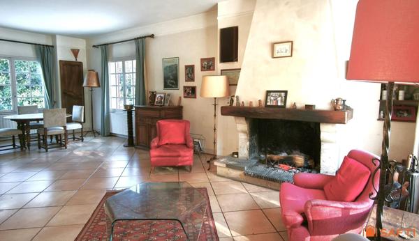 Une maison à part - à l'écart des regards