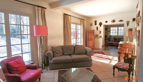 Une maison à part - à l'écart des regards