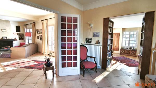 Une maison à part - à l'écart des regards