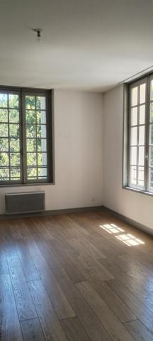 Location appartement Saintes : 645 € - AJP Immobilier Saintes