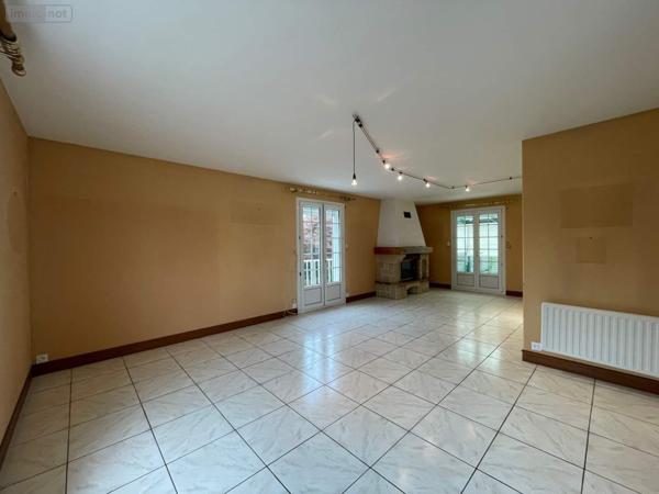 Maison à vendre à Mayenne en Mayenne (53100), ref : 046/762