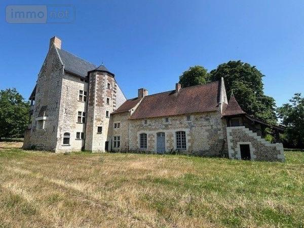 Propriete à vendre à Baugé-en-Anjou dans le Maine-et-Loire (49150), ref : LB/2534   
centre