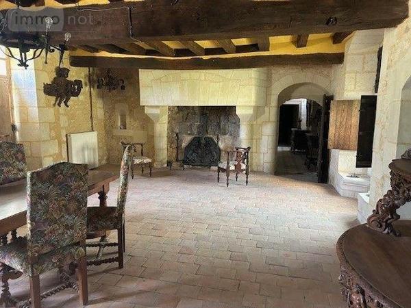 Propriete à vendre à Baugé-en-Anjou dans le Maine-et-Loire (49150), ref : LB/2534   
centre