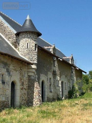 Propriete à vendre à Baugé-en-Anjou dans le Maine-et-Loire (49150), ref : LB/2534   
centre