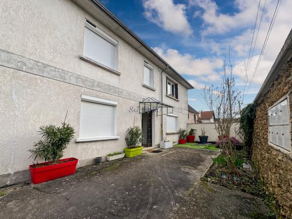 Marolles-en-Hurepoix (91630) Studio meublé avec coin nuit
