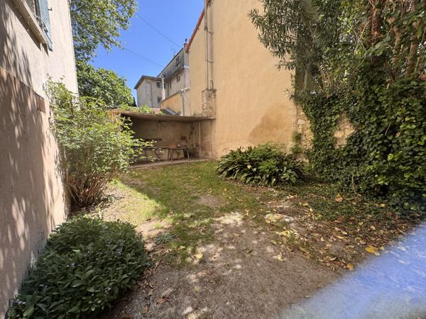 Avignon (84000) À louer – Superbe T3 de caractère aux portes du centre-ville d’Avignon