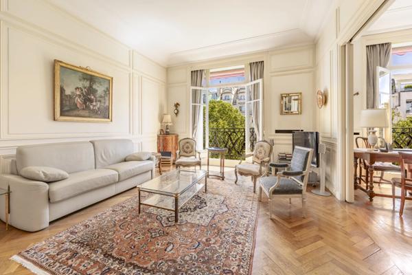 Appartement Paris 7e - ÉCOLE MILITAIRE / VAUBAN