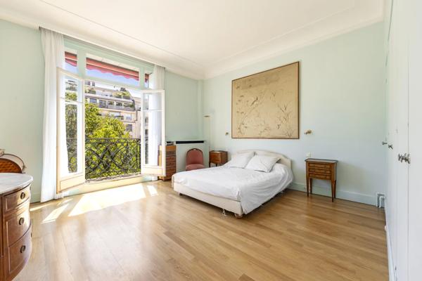 Appartement Paris 7e - ÉCOLE MILITAIRE / VAUBAN