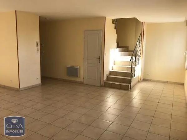 Appartement à louer 3 pièces 81.27m²