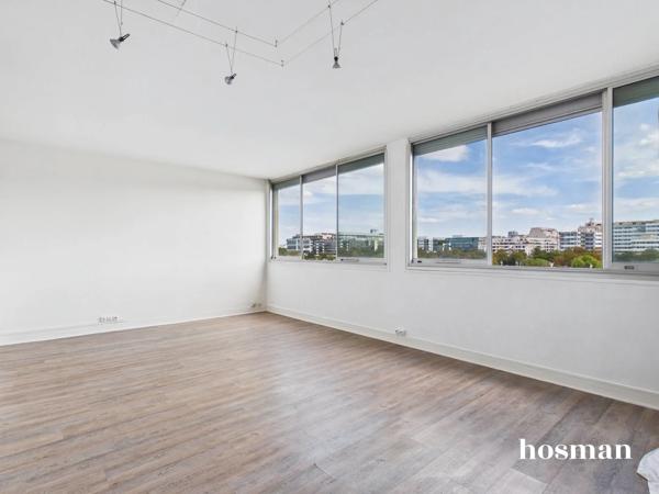 Studio 35 m² - Quai Du Maréchal Joffre, Courbevoie - Étage élevé avec ascenseur