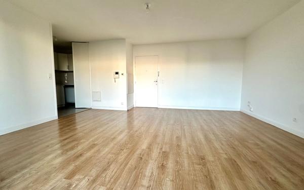 Appartement à vendre    2 pièces • 45 m2 Bruges