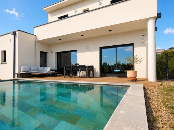 Maison
         5 pièces
        - 140 m² Bien prestige