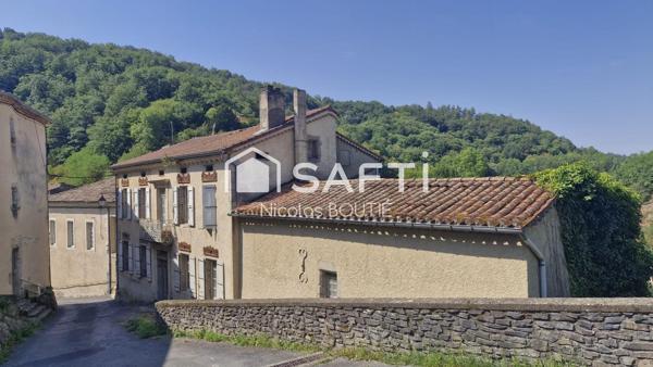 Maison de village à rénover – Fort potentiel –