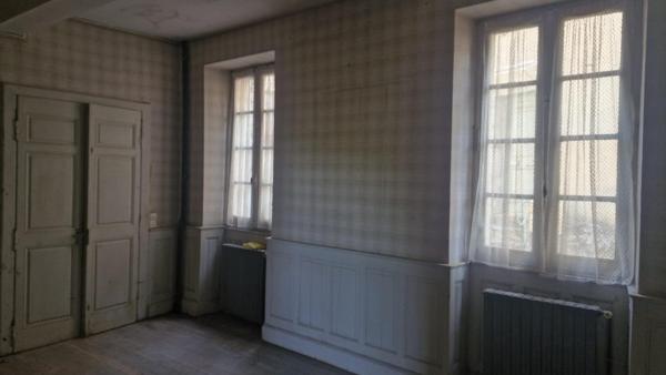 Maison de village à rénover – Fort potentiel –