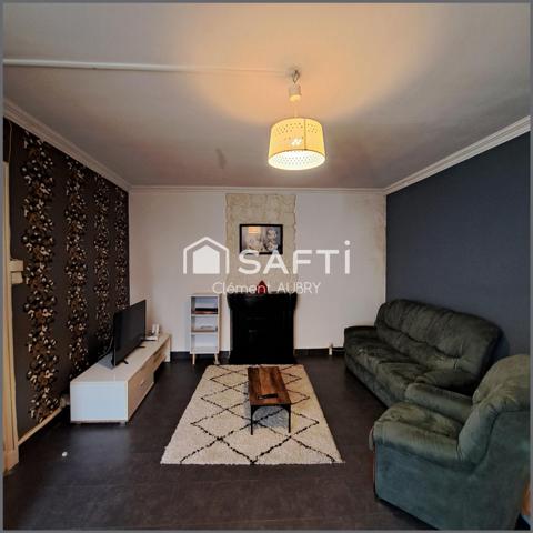 Maison de bourg avec terrain et dépendance !