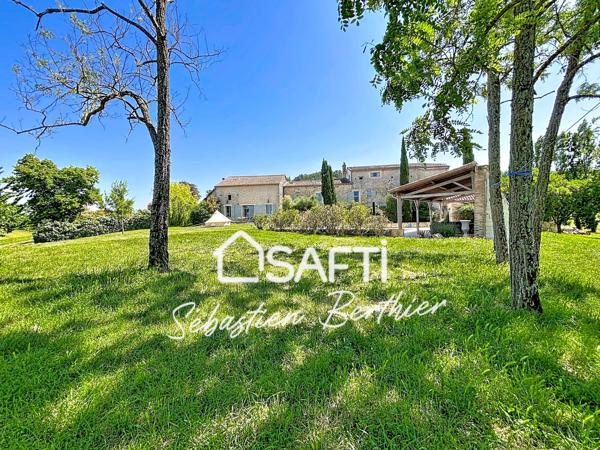PROPRIÉTÉ DE CARACTÈRE – 400M² – PISCINE – TERRAIN DE 7 500 M²