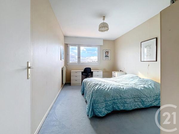 Maison à vendre  6 pièces - 132,10 m2 CHATEL GUYON - 63