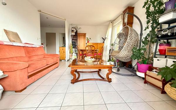 Appartement à vendre    4 pièces • 72,02 m2 Villiers-sur-Marne