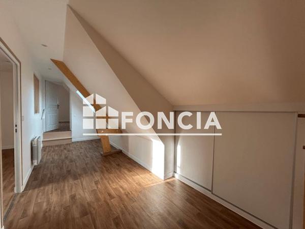 Location Maison 5 pièces 137.8 m² - Mezidon Vallee D'auge 14270